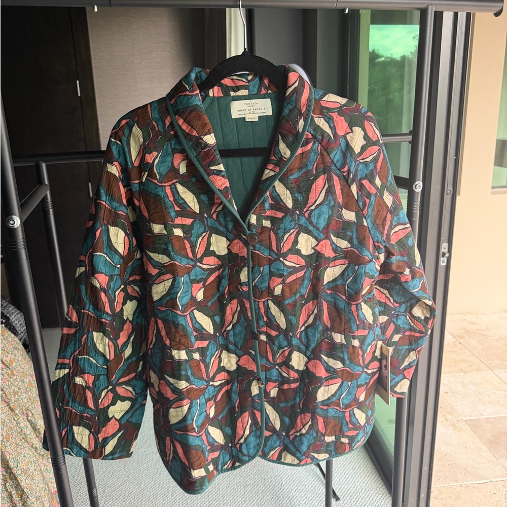 Trovata Multicolor Patterned Puffer Jacket - Picture 3 of 5